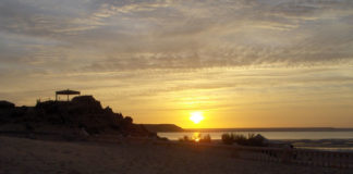 Nascer do sol em Dackla