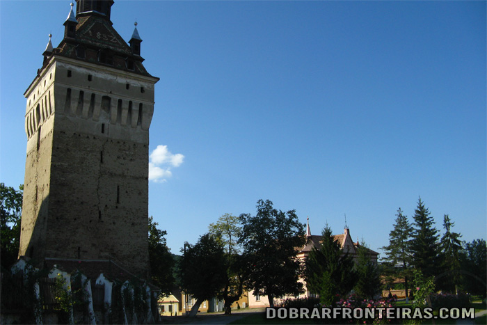 Torre da igreja fortificada de Saschiz, Transilvânia, Roménia