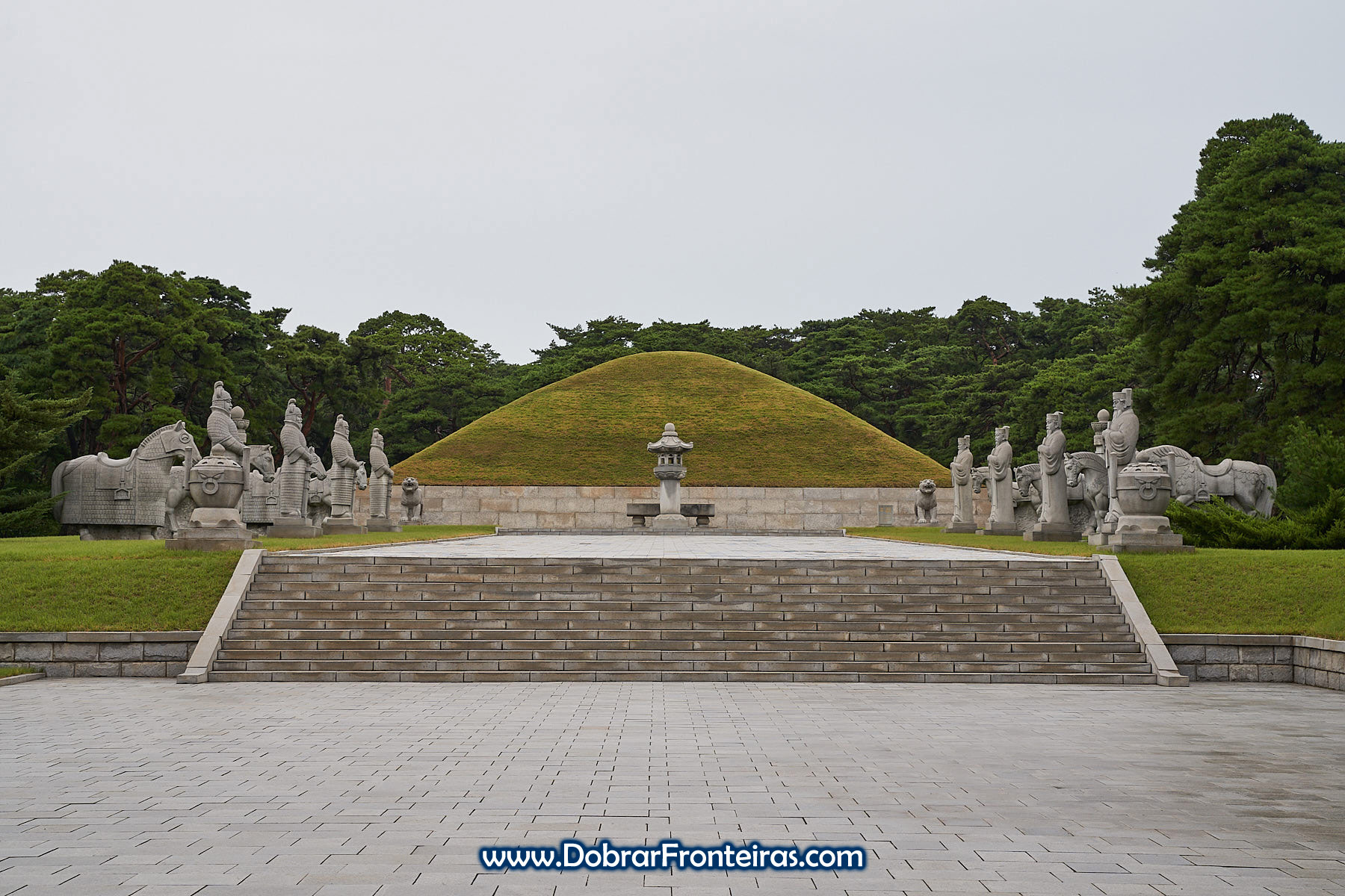 Túmulo do rei Tongmyong